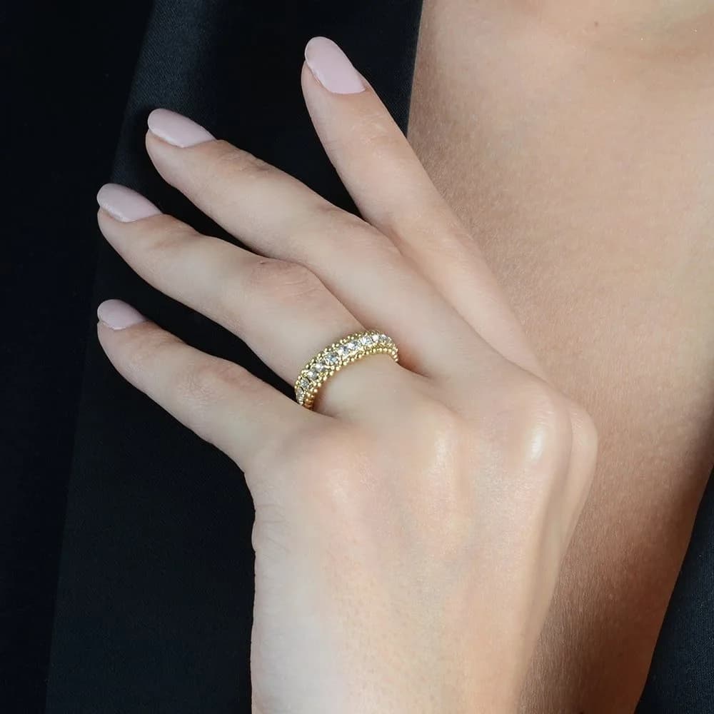 Anel Dourado Aparador Cravejado de Zircônia · Banhado a Ouro 18k