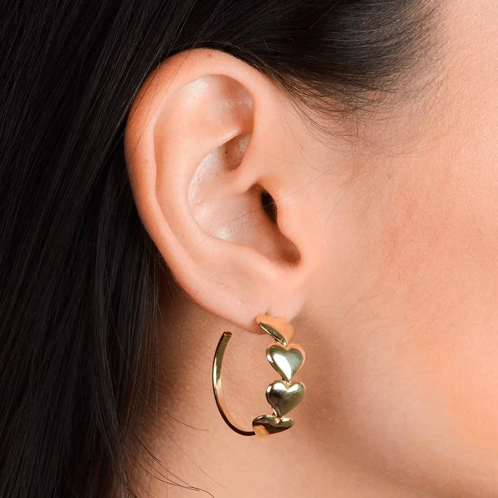 Brinco Dourado de Argola 4 Corações · Banhado a Ouro 18k
