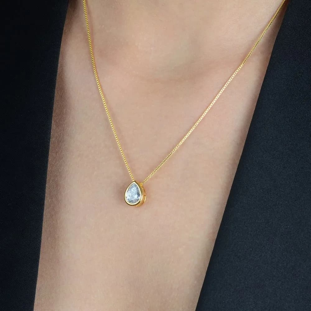 Colar Dourado de Gota em Zircônia · Banhado a Ouro 18k